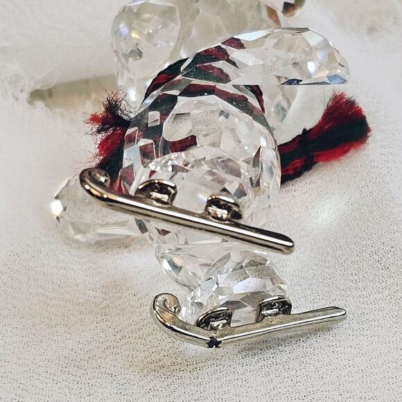 Swarovski Crystal Kris Bear On Skates - Picture 9 of 13